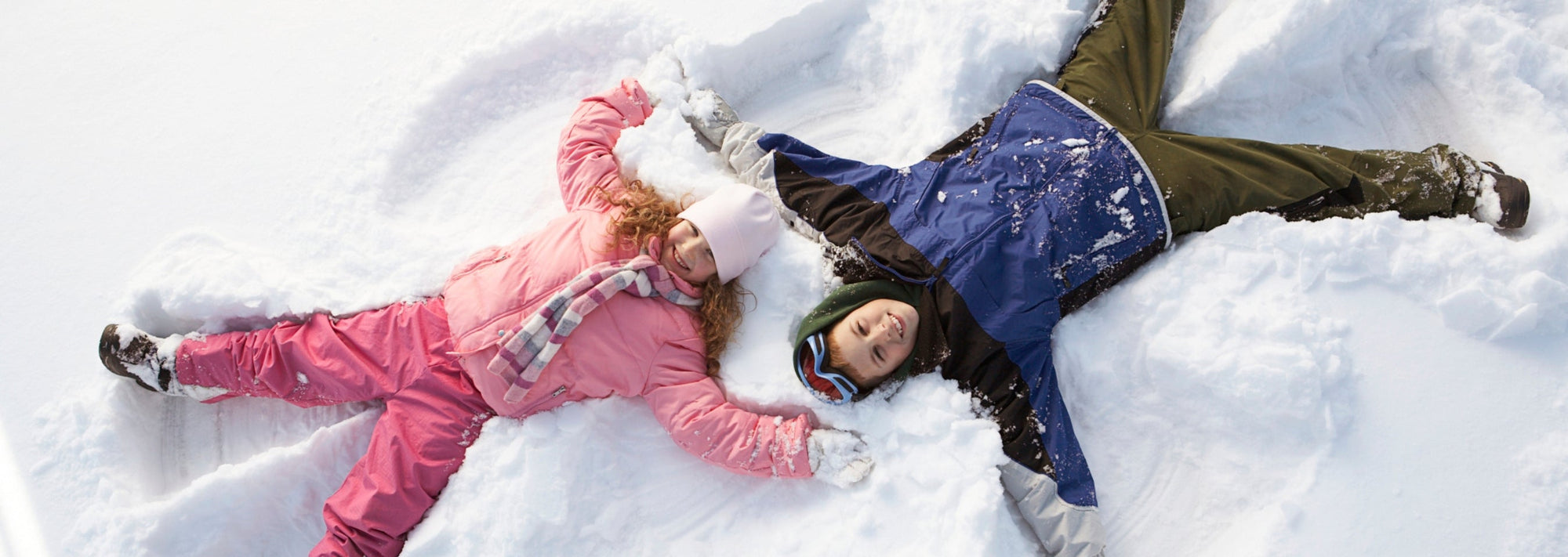 Winter Urlaub mit Baby & Kids: Denk an die Sonnencreme!